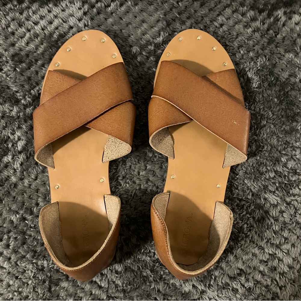Merona Lois faux leather crossband slide sandals in brown women’s Sz 8‎